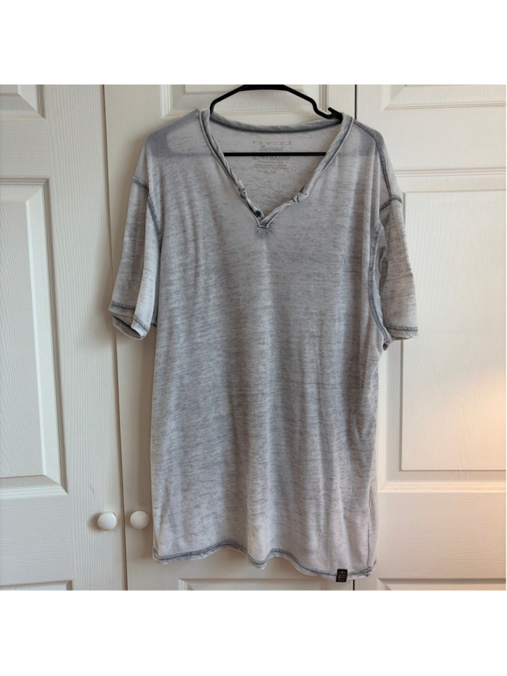 Lucky Brand Men's Grey White Burnout Henley T-Shirt XL